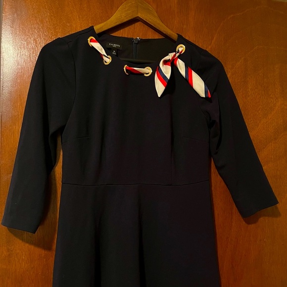 Elegant Midi Dress - Picture 1 of 6